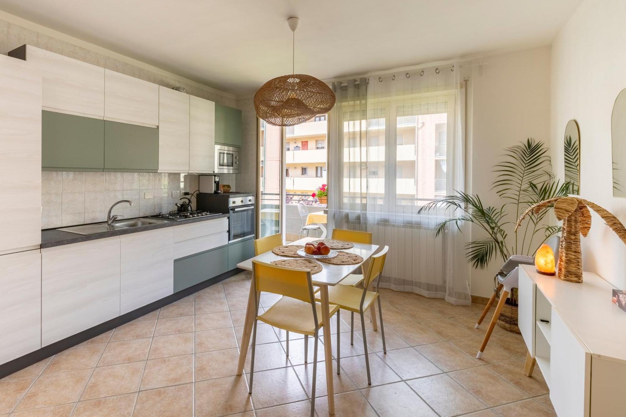 Delizioso Appartamento Verona Luaran gambar